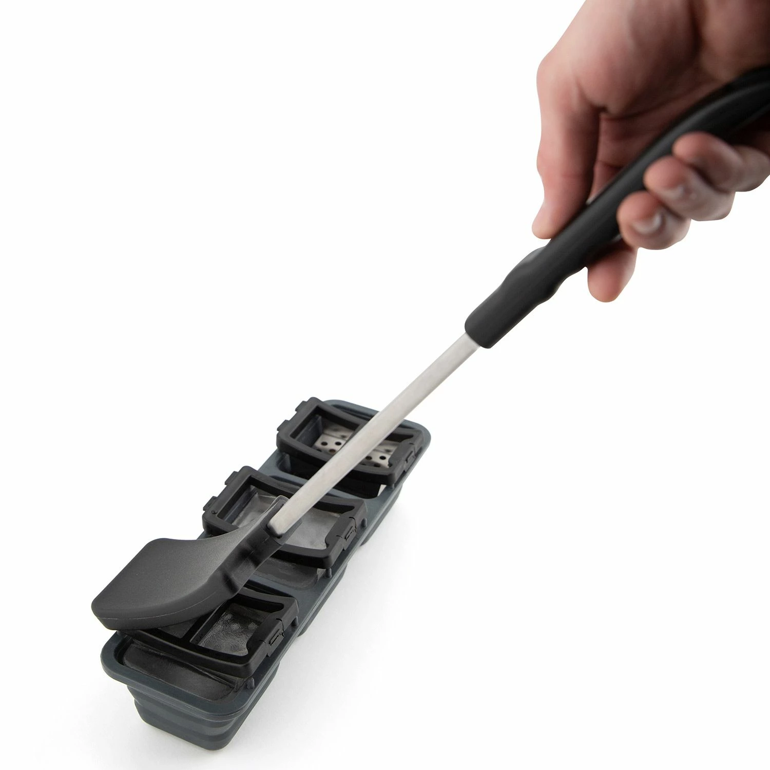 Broil King 65679 Ice Grill Brush 5 Broil King 65679 Ice Grill Brush - Image 3