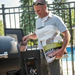 Broil King 496051 Regal Pellet 500 Smoker And Grill -KICKASS GRILLS Sales bk regalpellet500 ls c 06 20