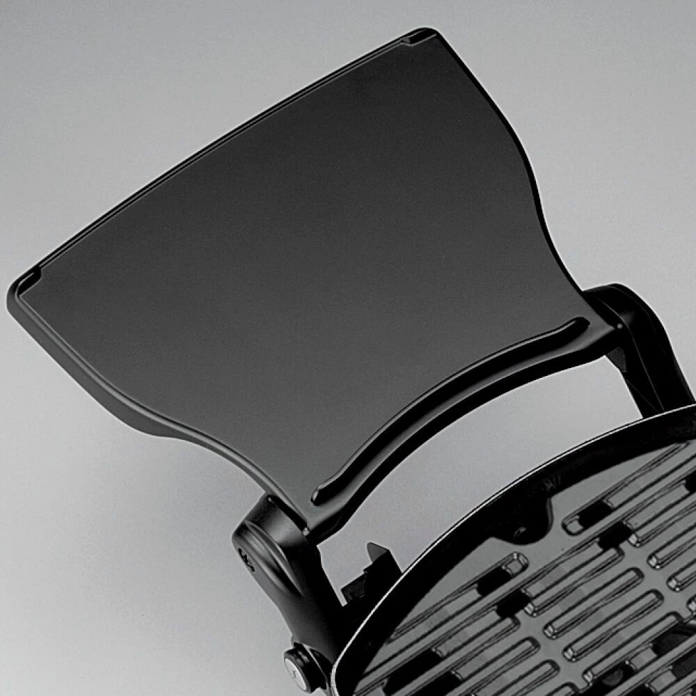 Weber Q2000 Portable Propane Gas Grill With Side Tables On Q Cart (WEB-53060001-WEB-6525) 8 Weber Q2000 Portable Propane Gas Grill With Side Tables On Q Cart (WEB-53060001-WEB-6525) - Image 6