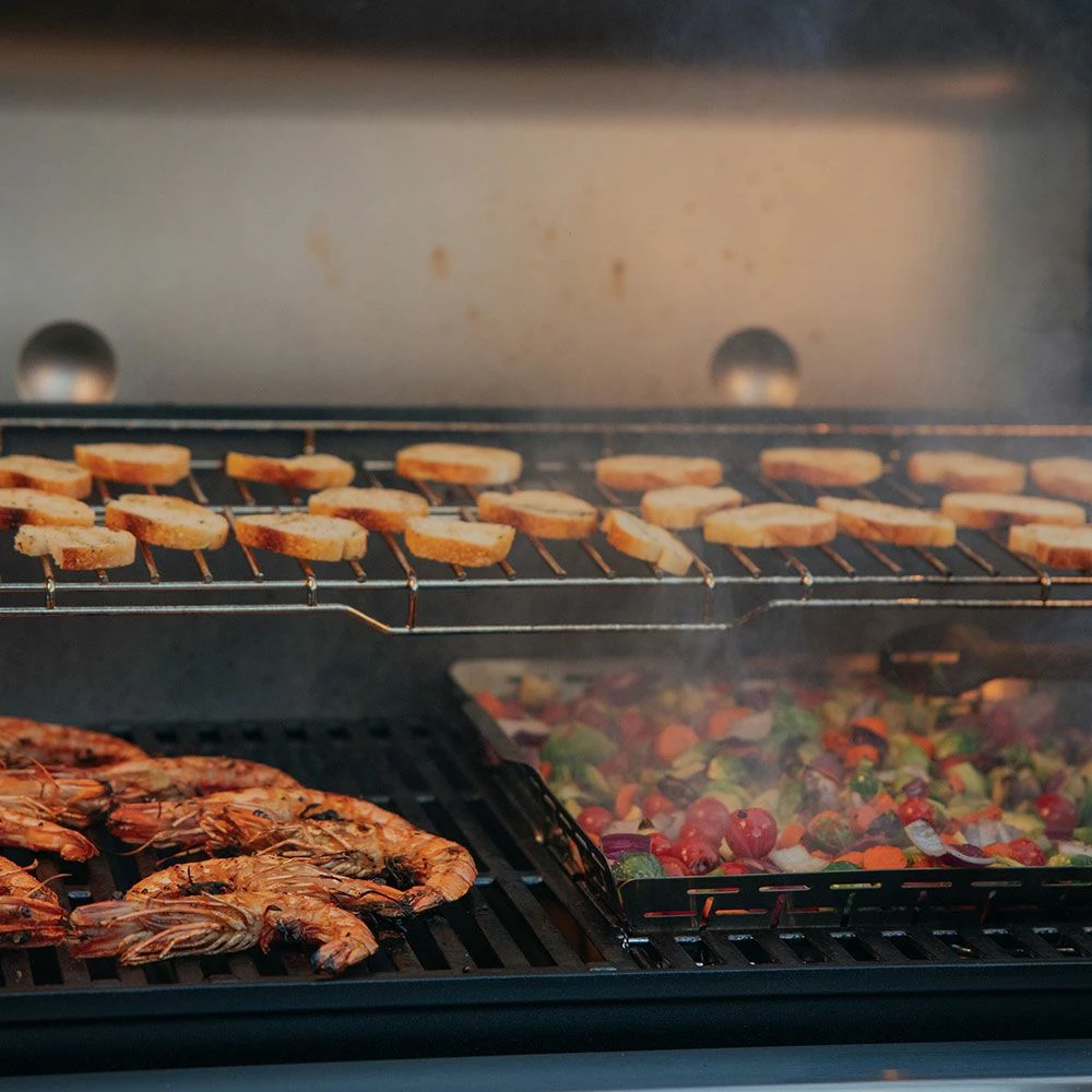 Weber Genesis Smart 3-Burner Freestanding Gas Grill With Sear Burner And Side Burner (WEB-EPX-335) 7 Weber Genesis Smart 3-Burner Freestanding Gas Grill With Sear Burner And Side Burner (WEB-EPX-335) - Image 5